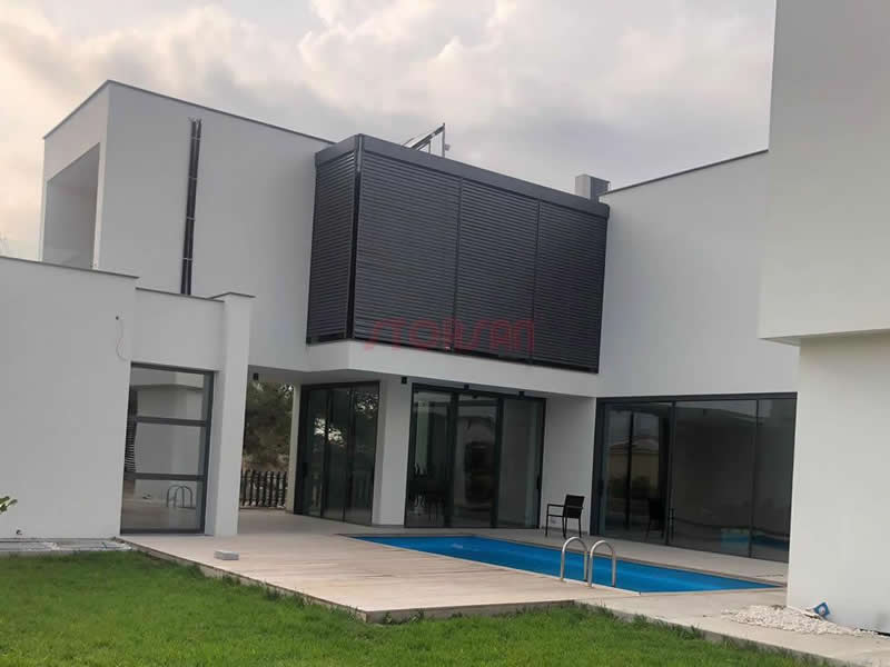 Avrupa Brisoley Güneş Kırıcı Dış Cephe Jaluzi Sistemleri